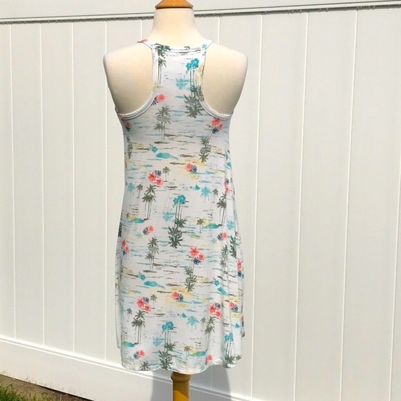 SO Tropical Beach Print Halter Style Swing Dress Size XSmall - Picture 7 of 14
